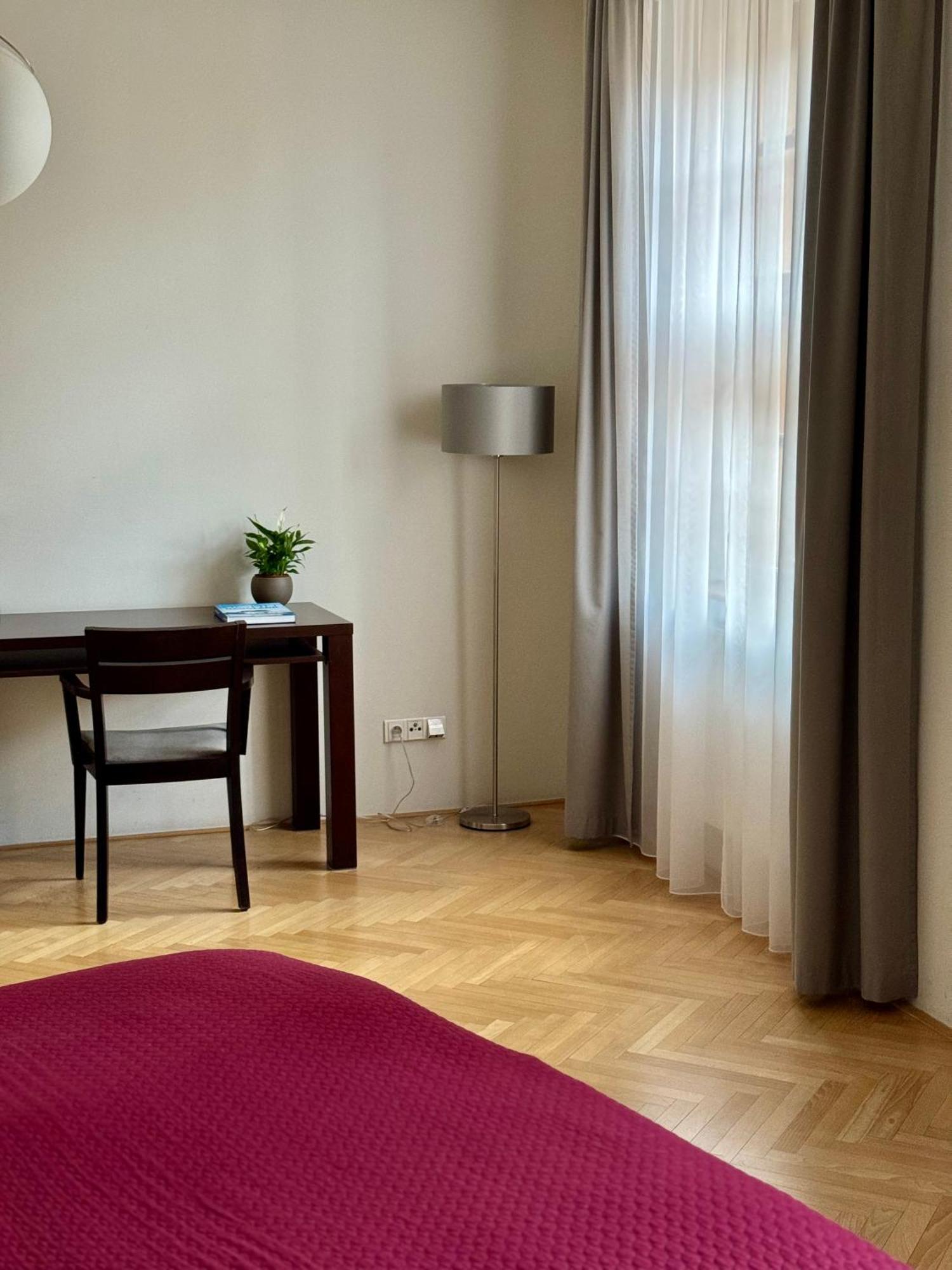 Rezidence Ostrovni Aparthotel Praga Exterior foto